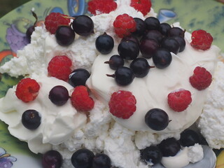 yogurt and berries