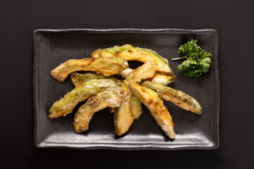 アボカド　フライ