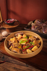 Traditional Hubei Style Braised Preserved Meat and Mushroom Stew with Air-Dried Chicken Specialties
