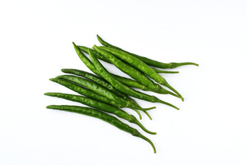 青唐辛子（青とうがらし, 青トウガラシ）白背景　コピースペースあり　Green chili peppers (green pepper,chile verde) white background, copy space available