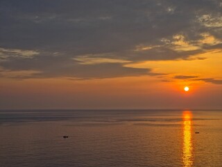 Summer seascape, dawn sunrise, beautiful sky colors, sun, sea, cloud background, beautiful sunrise scenery, Jeongdongjin sea, South Korea
- 여름 자연, 새벽 일출, 아름다운 하늘, 태양, 바다, 구름 배경, 멋진 해돋이 풍경, 정동진 바다, 한국