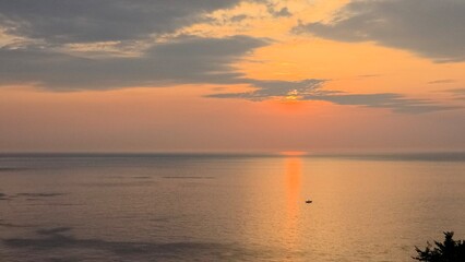 Summer seascape, dawn sunrise, beautiful sky colors, sun, sea, cloud background, beautiful sunrise scenery, Jeongdongjin sea, South Korea
- 여름 자연, 새벽 일출, 아름다운 하늘, 태양, 바다, 구름 배경, 멋진 해돋이 풍경, 정동진 바다, 한국