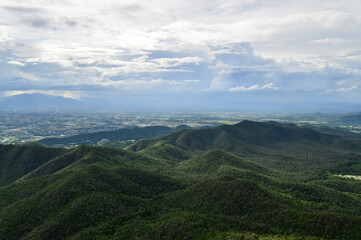 Naklejka premium Landscape mountains and Sky in the Evening at Chiang mai, Northern Thailand.