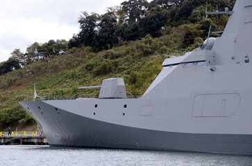 港の護衛艦