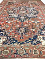 Obraz premium DiamondPatterned Rug A bespoke Heriz Serapi rug in diamond motif