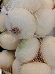 Fresh onions in the supermarket