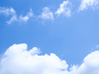 Fototapeta premium Blue sky with white cloud for nature background