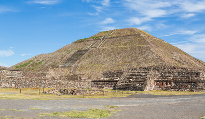 Ruins and pyramid of the Sun of Teotihuacan, Teotihuacan, Mexico