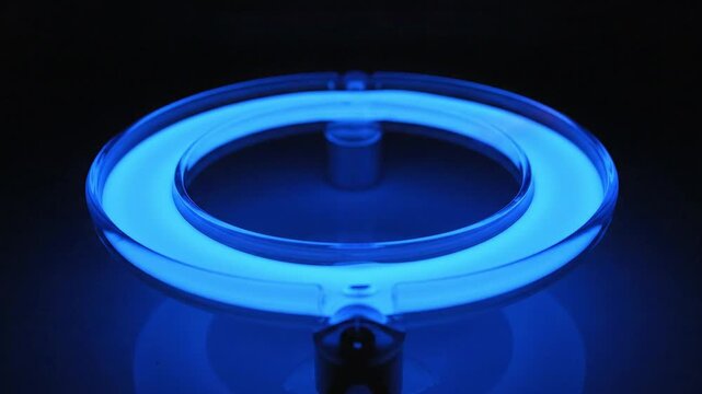 Mesmerizing Fluorescent Ring with Dynamic Green