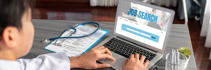 Online job search on brisk website for worker to search for job opportunities on the recruitment internet network