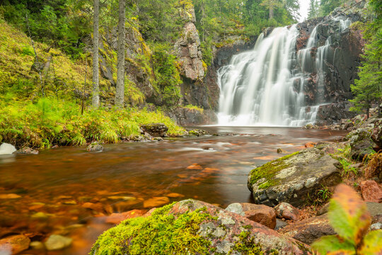 Stops Wasserfall in Dalarna Schweden