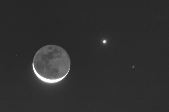 Moon, Jupiter, and Alphard  in one frame