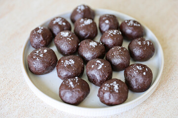 Chocolate Sea Salt Protein Balls