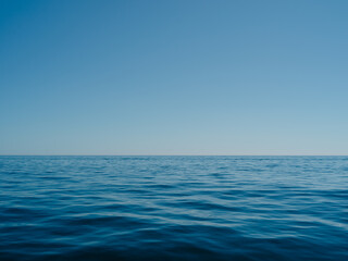 Minimal Blue Sky and Waves Horizon 