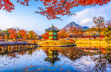 Autumn in the park, Gyeongbokgung palace, Seoul, South, Korea.