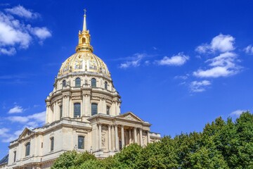 paris, frankreich - kuppel vom invalidendom mit textfreiraum
