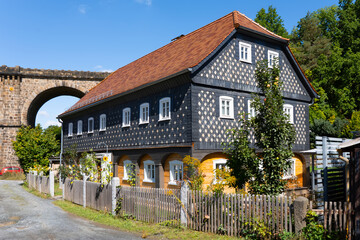 Obercunnersdorf, das historische Dorf der Umgebindehäuser in Sachsen (Lausitz). Deutsche Fachwerkstrasse