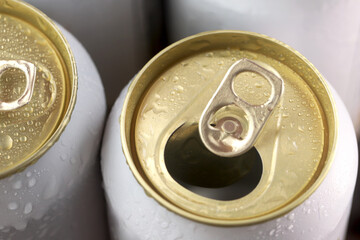 Ready-to-drink canned beer for refreshment