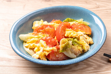 トマトとレタスのたまご炒め