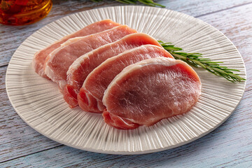 Raw pork carbonate for cooking