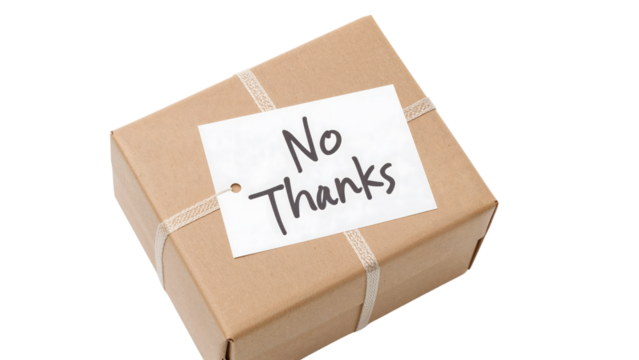 Brown parcel box with no thanks note card, cardboard package refusal, delivery rejection, the transparent background minimal concept