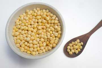 dried chickpeas bowl wooden spoon