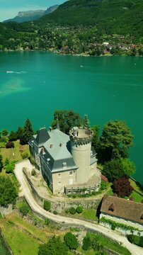 Photographie Vintage Autochrome Du Château De Duingt Sur Le Lac D'Annecy - Tirage Original Vers 1925 - Pièce Historique