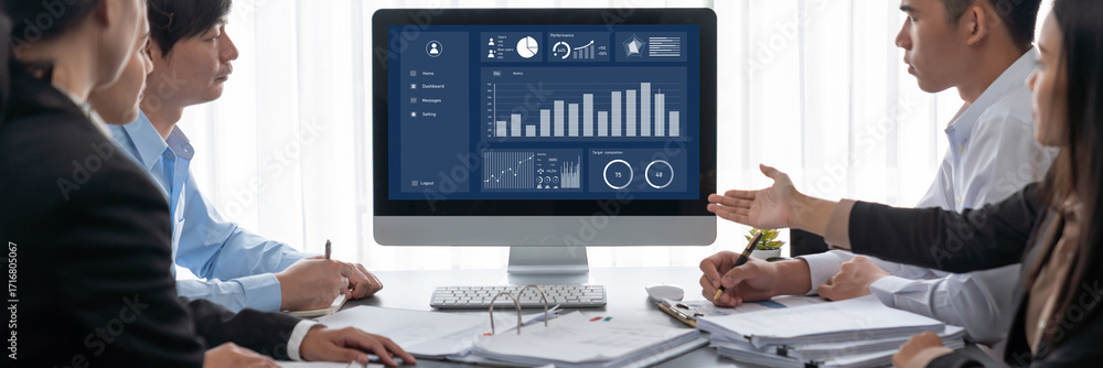 Aufkleber business intelligence and data analysis concept. analyst team working on financial data analysis das