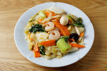 中華丼　海鮮丼