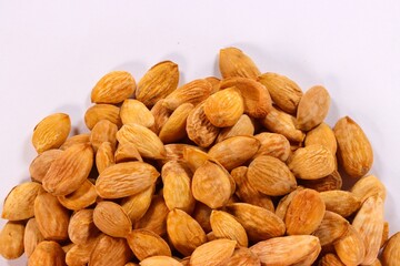 Shahristan Almonds from Afghanistan