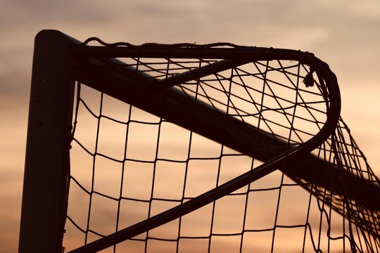 Fussballtor im Abendrot