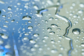 水の宝石