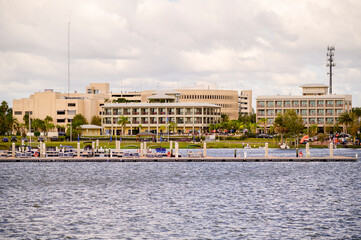 Naklejka premium Buildings by the lake