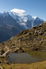 Chamonix et la cha&icirc;ne du Mont Blanc vue du Lac Blanc