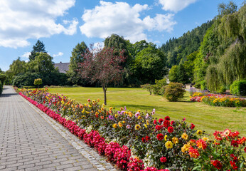 Zauberhaft-romantische Ortschaft Oybin im Zittauer Gebirge (Sachsen)