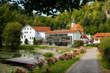 Zauberhaft-romantische Ortschaft Oybin im Zittauer Gebirge (Sachsen)