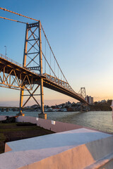 Florianopolis e a ponte Hercílio Luz no pôr-do-sol Florianópolis Santa Catarina Brasil