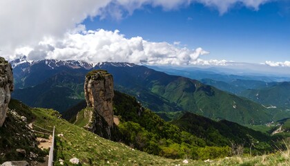 Fototapeta premium Panoramic mountain vista (2)
