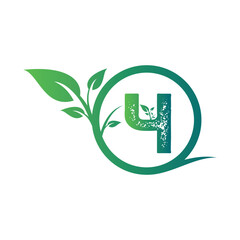 Green, eco-friendly label with a leaf symbol, illustrating a natural and organic concept