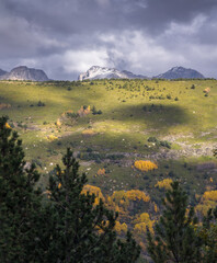 Majestic Autumn Landscapes of Vall Fosca in Catalonia Capture Nature's Beauty