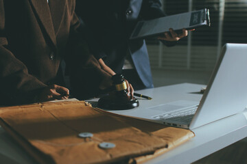 Lawyer explained to the client about the law that must be brought against the court case.