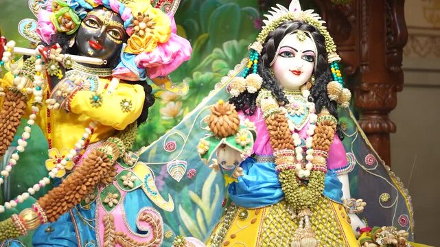 Sacred Radha Krishna Temple Deity &ndash; Eternal Symbol of Love and Bhakti