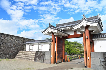 Fototapeta premium 山形城本丸一文字門の高麗門 山形県山形市