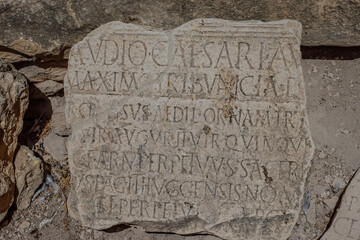 latin inscriptions about claudio ceasar