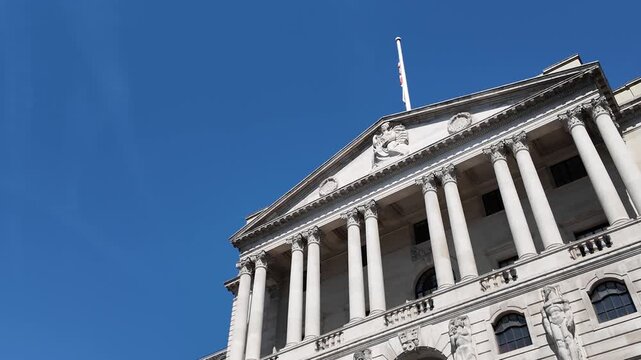 Bank of England Pan Left to Copy Space
