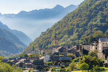 CH / Engadin / Bergell; Blick auf Castasegna