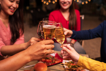 Celebrate whisky at an intimate party at a camping restaurant. A group celebration.	