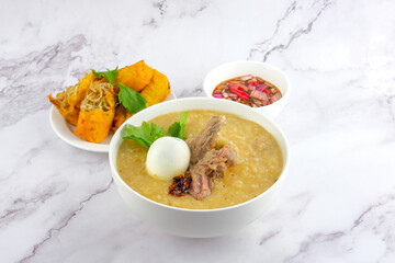 Lugaw With Lumpiang Togo