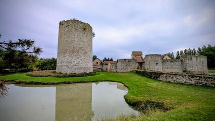 SERINGES-ET-NESLES (Aisne)
