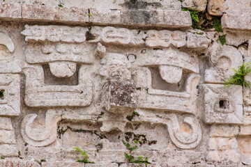Representación de Chaac, Dios Maya de la lluvia, en el Grupo de las Monjas, Zona Arqueológica de Chichén Itzá, Yucatán, México.